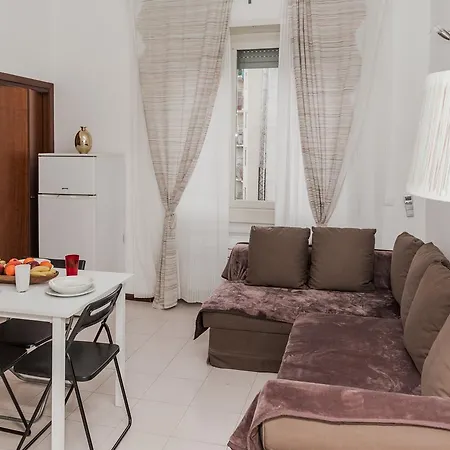 Lambrate Modern Apartment Milan